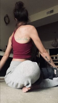 DFECF972-D4F8-45D0-917B-37327B485F15